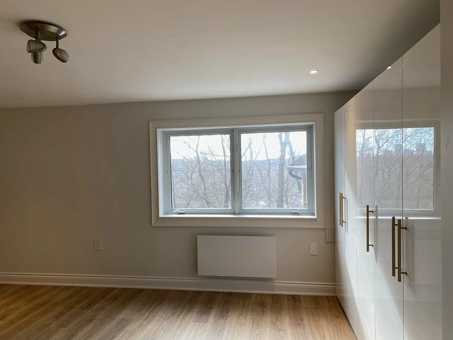 172 Humbercrest Blvd — Photo 3