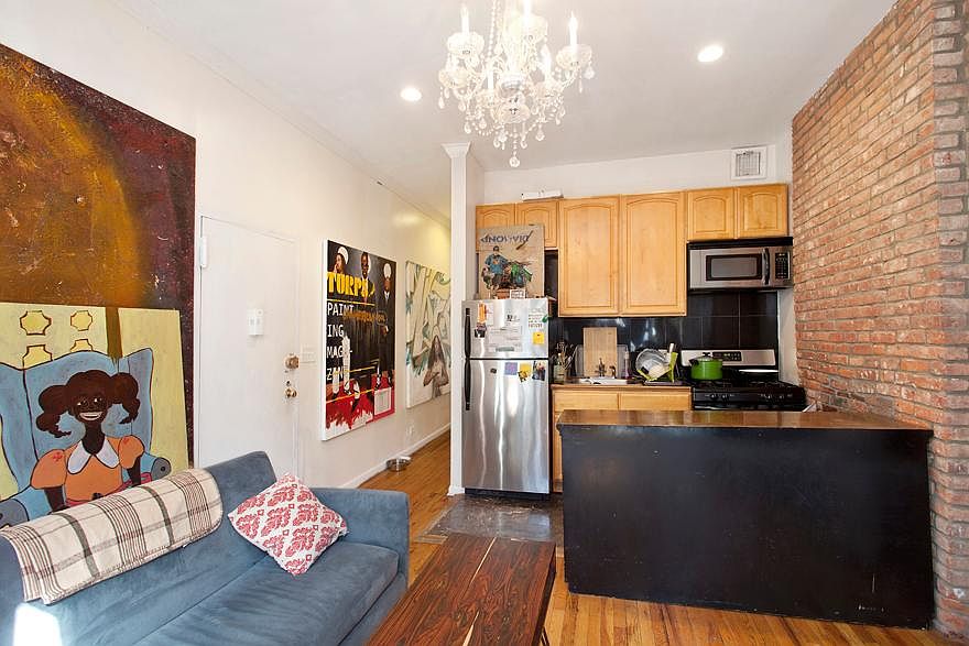 2nd image of 181 Macdonough St APT 2