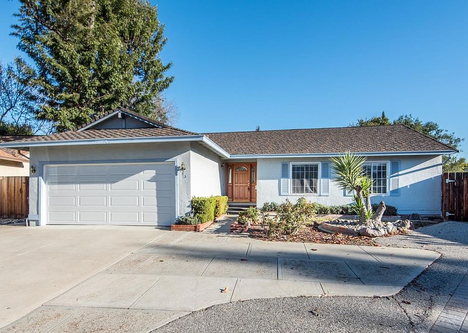 1st image of 453 Heatherbray Ct #1
