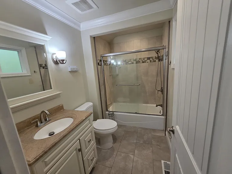 Bedroom #1 Bathroom