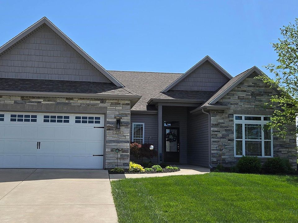 1st image of 228 Aqueduct Cir