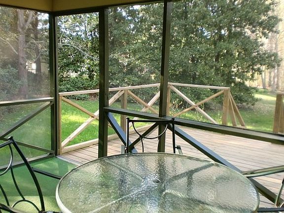 Enjoy your evening meals or morning coffee to the Sonata of the nesting birds