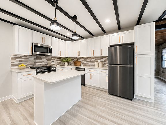 2nd image of 3450 J St #128