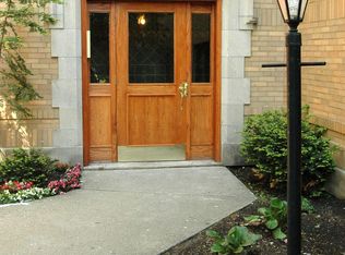 7117 S Euclid Ave #101, Chicago, IL 60649