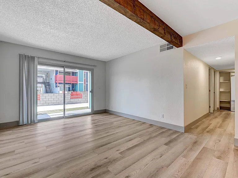 Namaste Apartments — Photo 15
