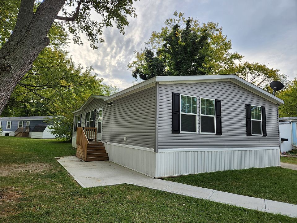 1st image of 10800 Valette Cir W #108