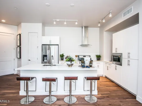 3131 N CENTRAL Avenue #7015, Phoenix, AZ 85012