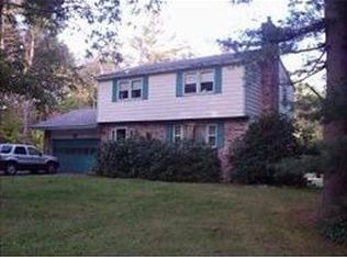 18 Pine Hollow Dr, Londonderry, NH 03053