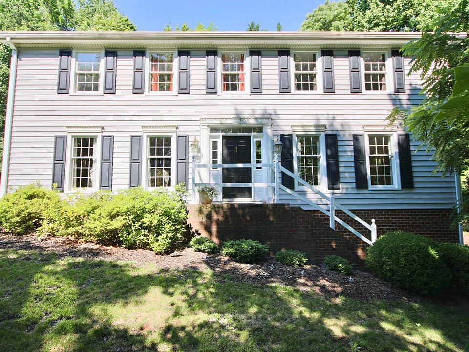1st image of 5749 Equestrian Dr