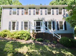 5749 Equestrian Dr, Roanoke, VA 24018