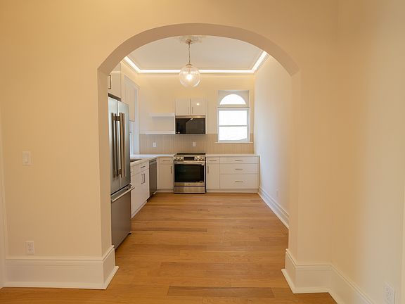 3rd image of 17 N Pearl St #3