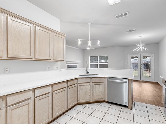 3rd image of 2808 Kestrel Dr #A
