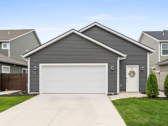 2nd image of 403 W Leland Dr
