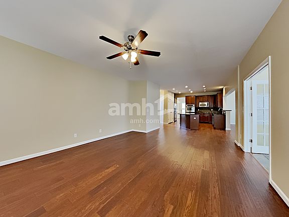 4th image of 1048 Oakhall Dr