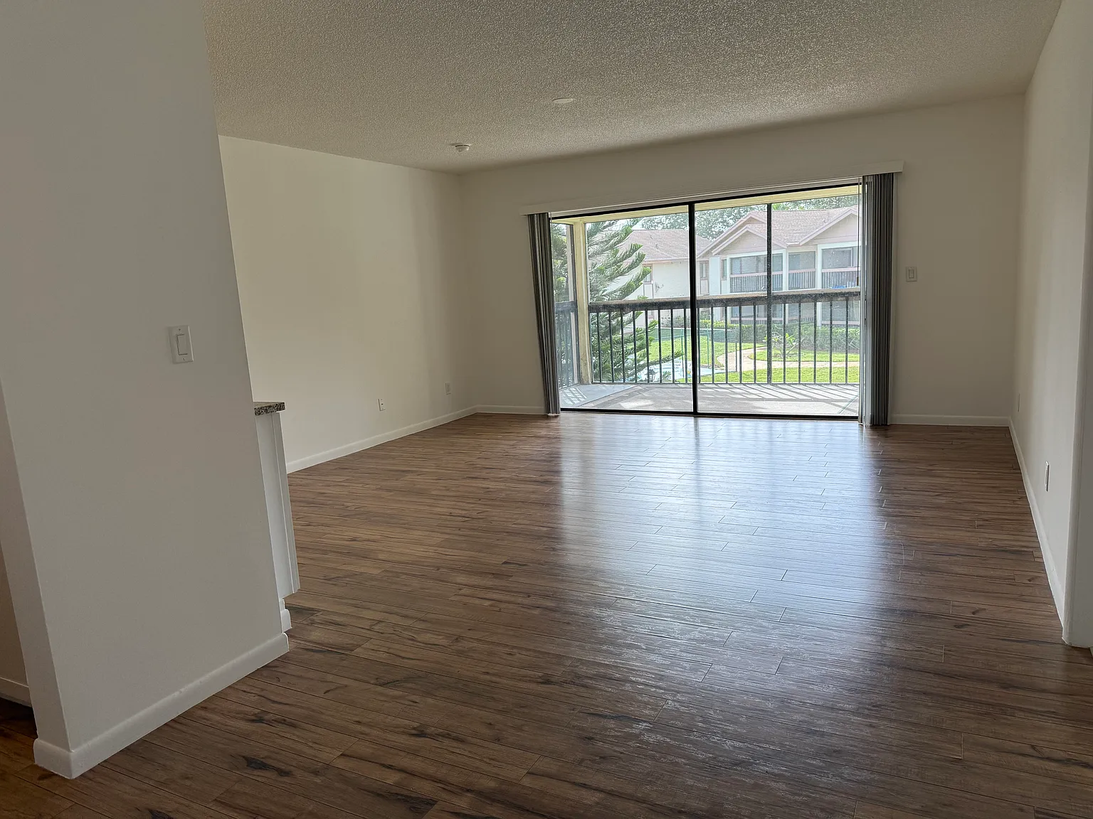 2 bed, $1,950 — Photo 2