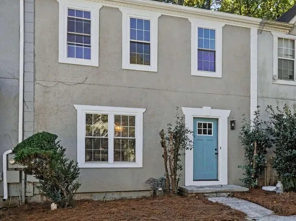 6636 Meadow Green Cir, Peachtree Corners, GA 30092