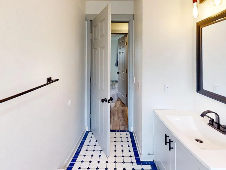 Main Bathroom