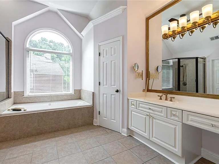 168 Highgrove Dr — Photo 37