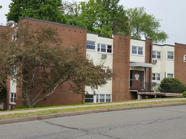 1 Thompson Road APT A, Manchester, CT 06040