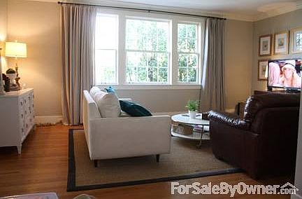 Large Living Room - 3