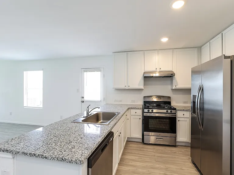 2903 Gustavo Dr — Photo 8