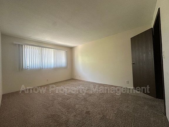 5th image of 2201 S 10th St Unit 304