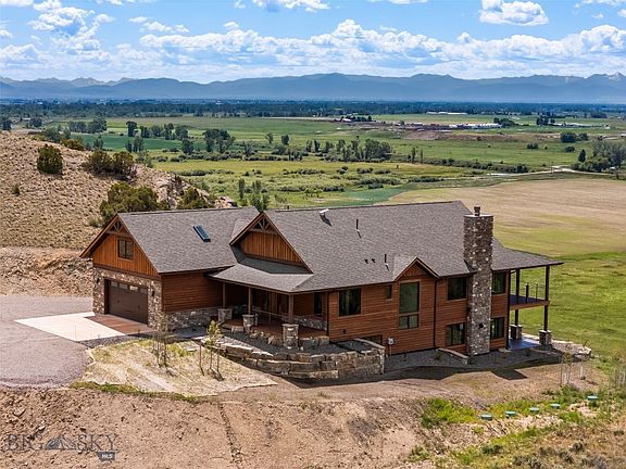3rd image of 499 Saddle Ridge Rd