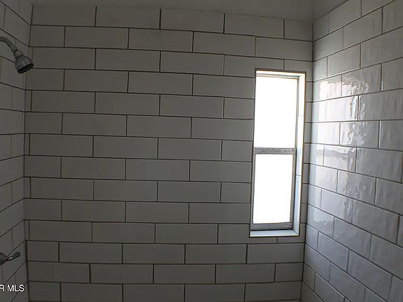 5th image of 2203 Magoffin Ave #3