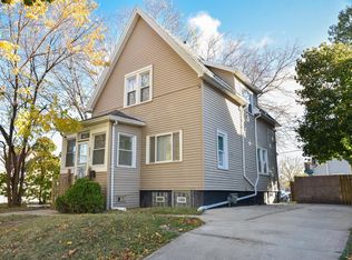 3258 N 1st St, Milwaukee, WI