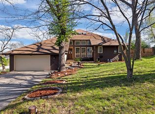 1209 E River Rd, Springfield, MO 65804