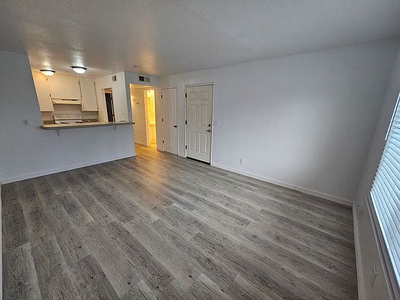 3rd image of 307 Colusa St APT A