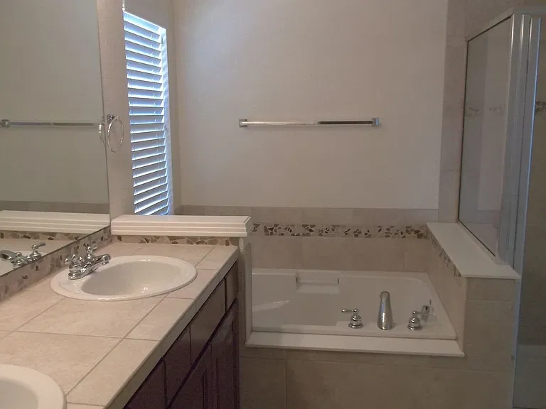 2621 Rock Creek Dr — Photo 7
