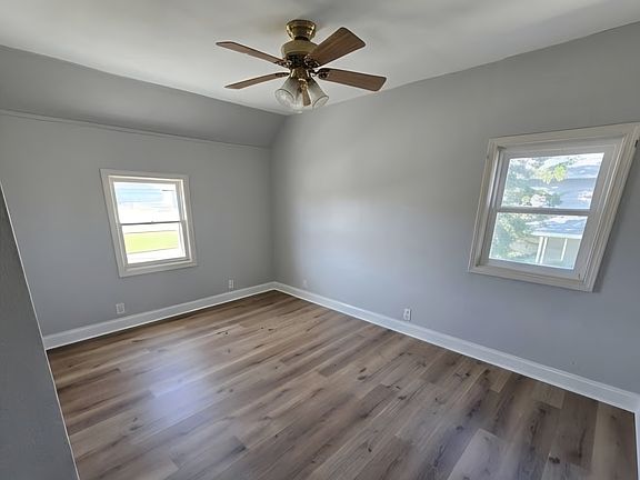 2nd image of 521 N Walnut St #2