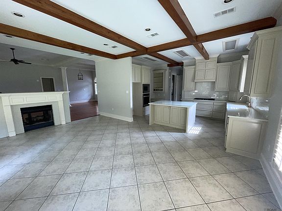 5th image of 3232 Plantation Ct