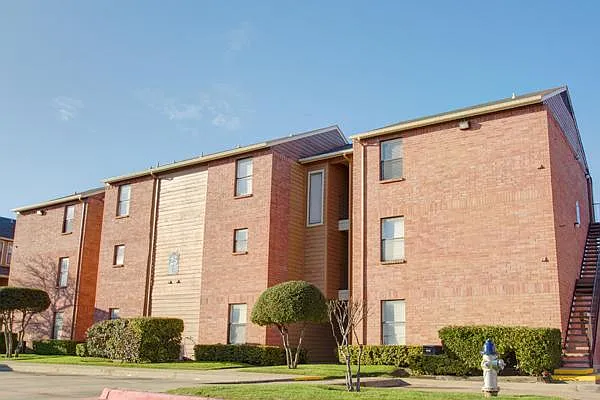 4700 Wimbleton Way — Photo 11