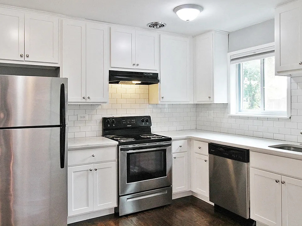 421 S. Lombard Ave.