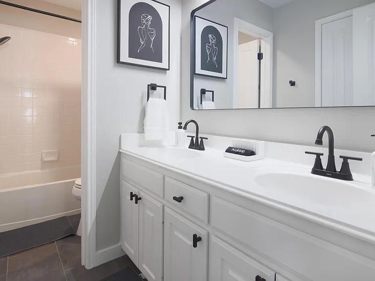 1502 Foster Dr — Photo 35