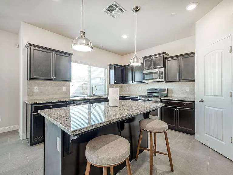 4129 Alamos Ave — Photo 14