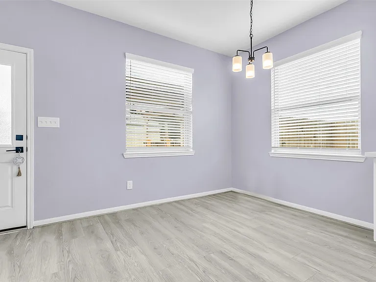 5338 Walker St — Photo 16