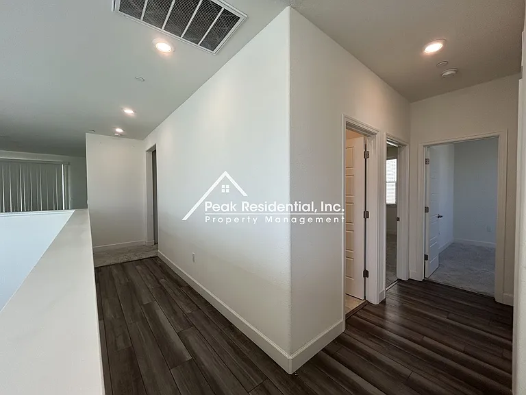 5725 Harveston Way — Photo 17