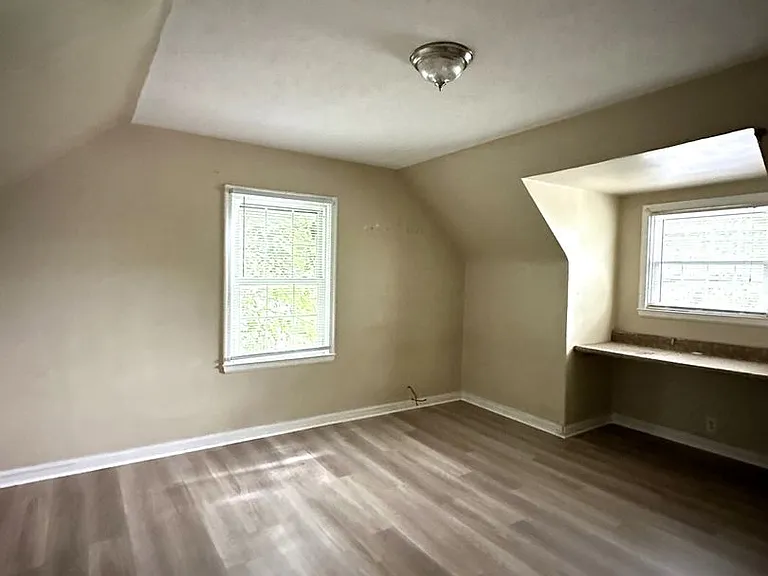 1712 W Bethel Ave — Photo 7