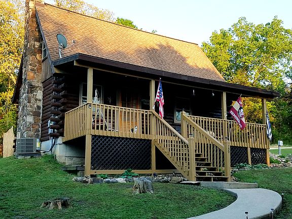 More pictures available on r