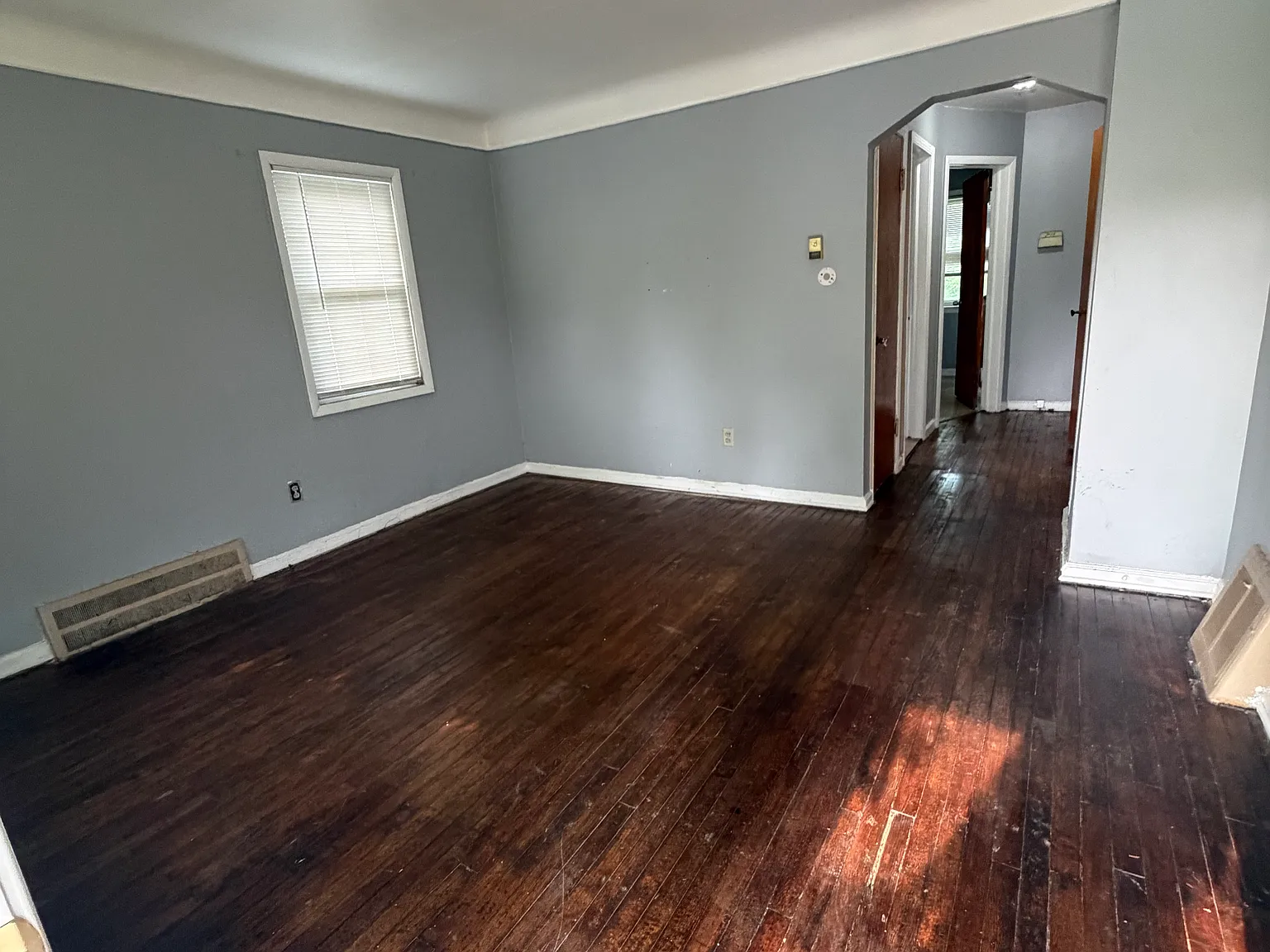 8046 Greenlawn St — Photo 4