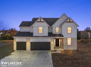 28338 Nadia Ln, Chesterfield, MI 48047