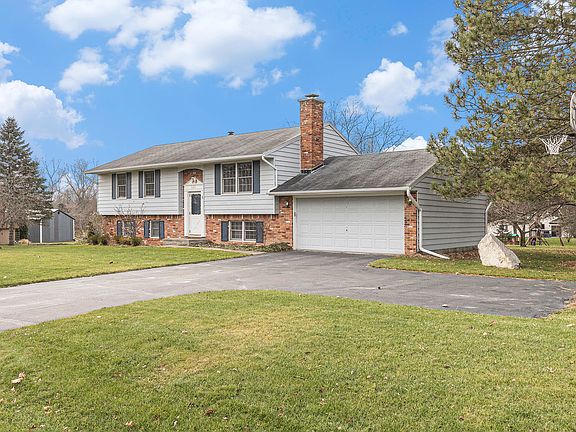 2nd image of 845 Del Sher Dr
