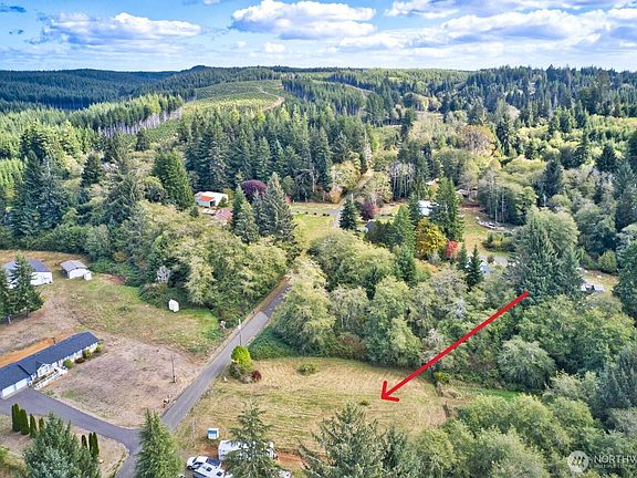 3rd image of 71 Chenois Valley Road