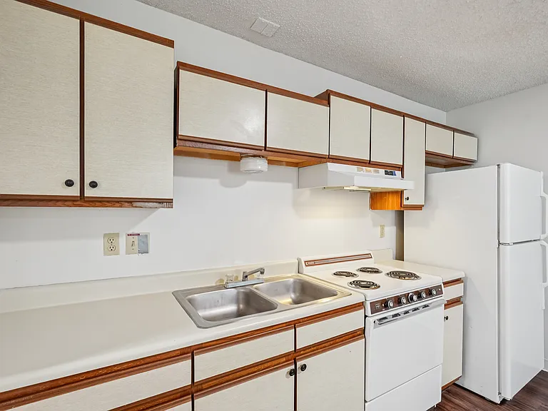 Silver Oaks Villas — Photo 45