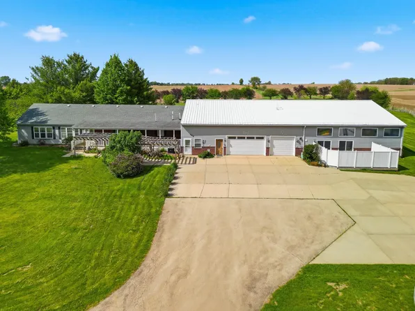 298 State Route 2, Dixon, IL 61021