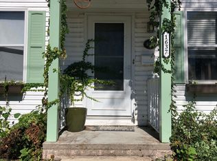 1637 Market St, La Crosse, WI 54601