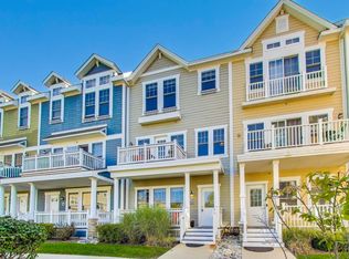 34 Lakeview Pl, Lake Zurich, IL 60047